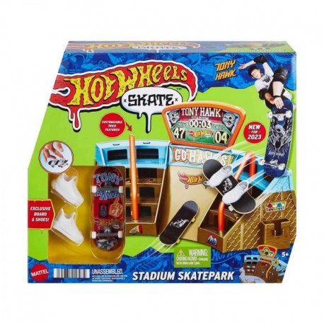 Hot Wheels Skate Stadium Set With Exclusive Fingerboard And Skate Shoes