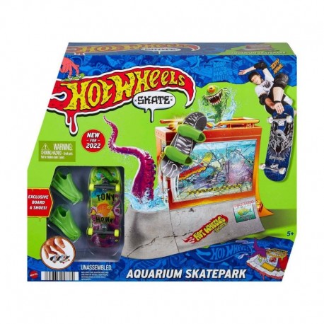 Hot Wheels Skate Aquarium Skatepark With 1 Fingerboard & Skate Shoes Playset